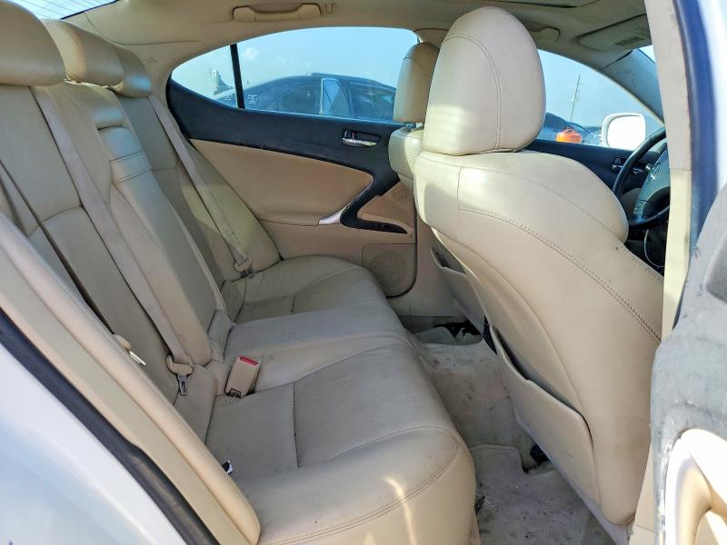 Photo 10 from auction – 2006 LEXUS IS with VIN JTHCK262362002252