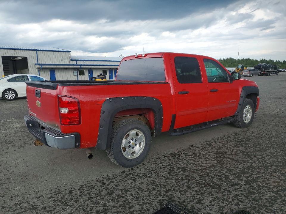 Photo 3 from auction – 2011 CHEVROLET SILVERADO with VIN 3GCPKSE35BG385237