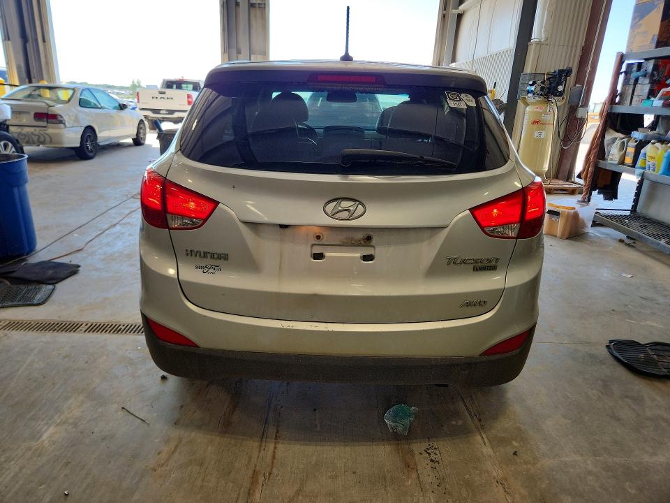 Photo 6 from auction – 2011 HYUNDAI TUCSON with VIN KM8JUCAC3BU226172
