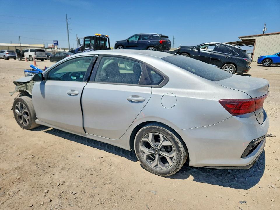 Фото 2 с аукциона – 2020 KIA FORTE с VIN 3KPF24AD3LE171348