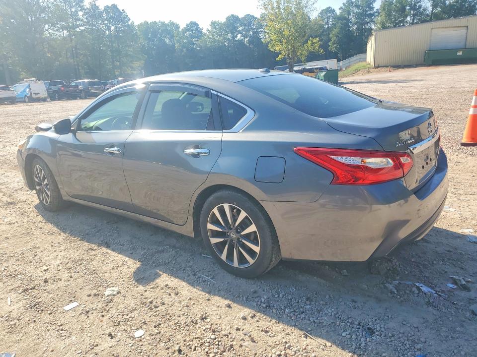 Photo 2 from auction – 2017 NISSAN ALTIMA with VIN 1N4AL3AP3HC242659