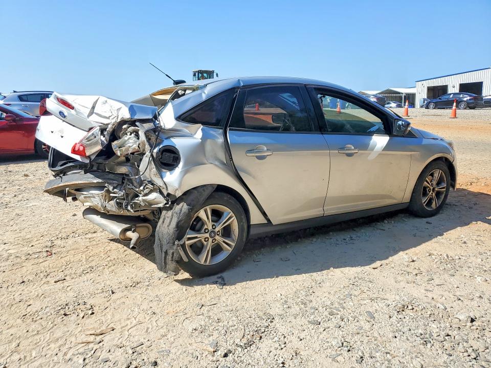 Photo 3 from auction – 2013 FORD FOCUS with VIN 1FADP3F27DL309689