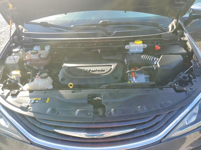 Photo 12 from auction – 2018 CHRYSLER PACIFICA with VIN 2C4RC1N7XJR275330