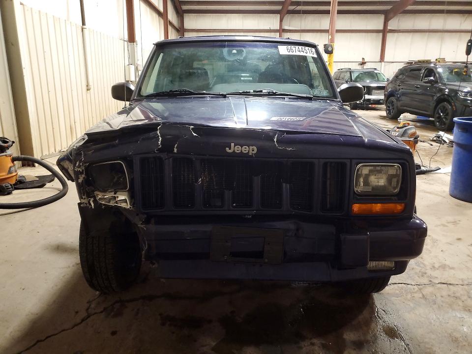 Photo 5 from auction – 1999 JEEP CHEROKEE with VIN 1J4FF78S0XL611186