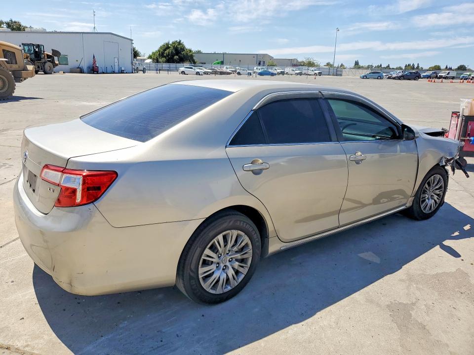 Photo 3 from auction – 2013 TOYOTA CAMRY with VIN 4T4BF1FK0DR305620