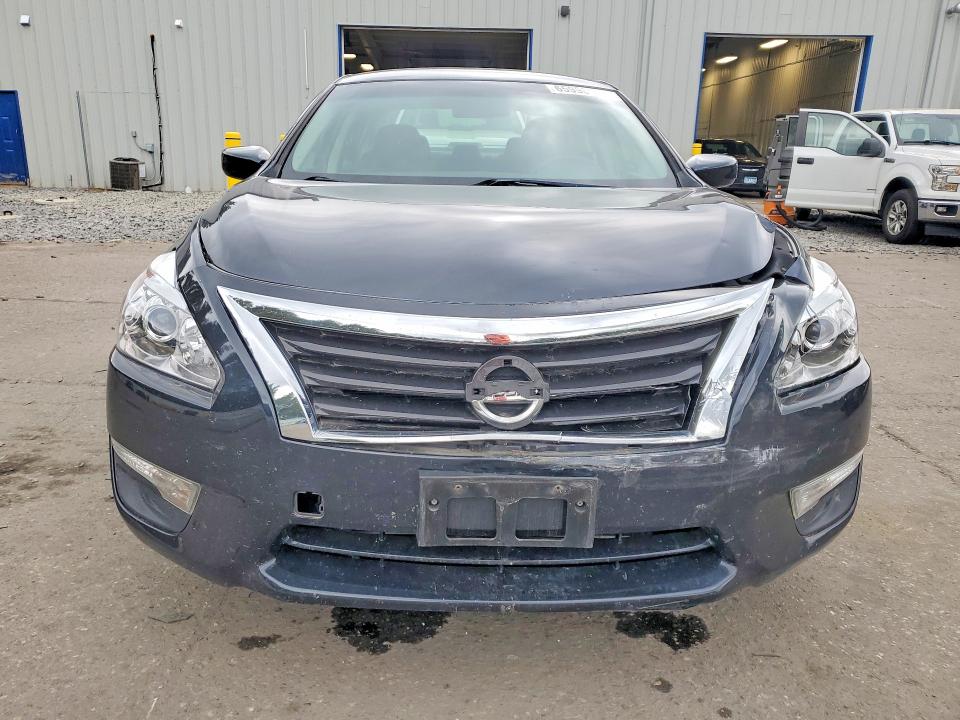 Photo 5 from auction – 2015 NISSAN ALTIMA with VIN 1N4AL3AP2FC184623