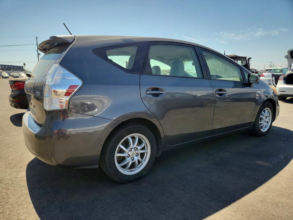 Photo 3 from auction – 2012 TOYOTA PRIUS V with VIN JTDZN3EU0C3173378