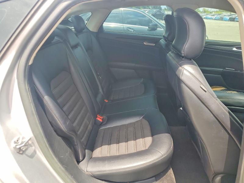Photo 10 from auction – 2018 FORD FUSION with VIN 3FA6P0LU9JR103364