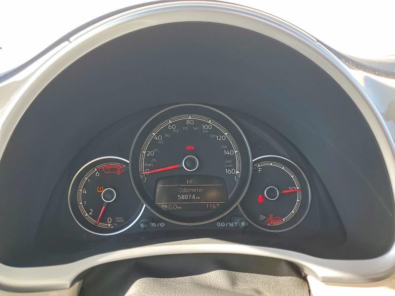 Photo 9 from auction – 2019 VOLKSWAGEN BEETLE with VIN 3VWFD7AT7KM703186