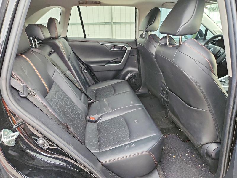 Photo 11 from auction – 2019 TOYOTA RAV4 with VIN 2T3J1RFVXKW006167