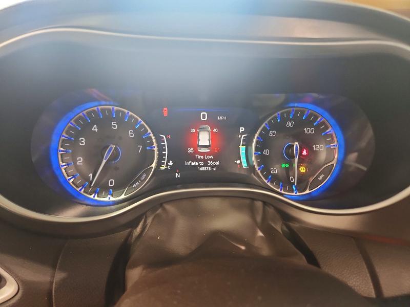 Photo 9 from auction – 2018 CHRYSLER PACIFICA with VIN 2C4RC1EG5JR102718