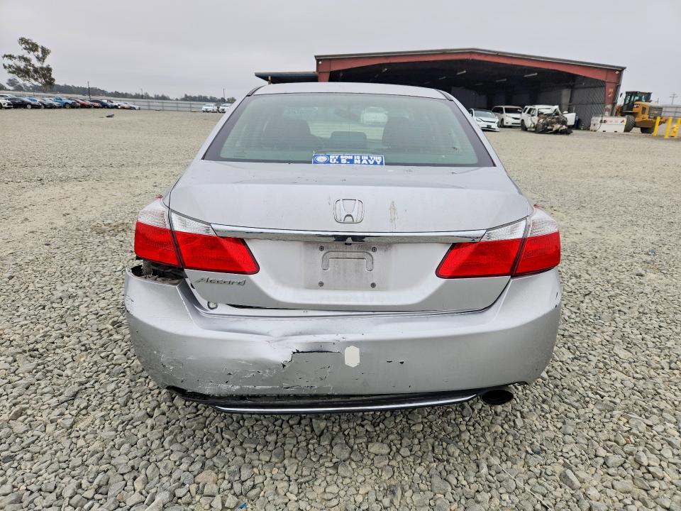 Photo 6 from auction – 2015 HONDA ACCORD with VIN 1HGCR2F35FA087253