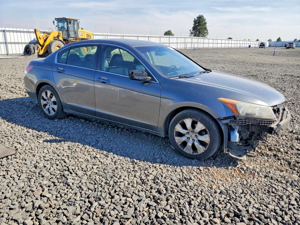 Photo 4 from auction – 2008 HONDA ACCORD with VIN JHMCP26868C016052