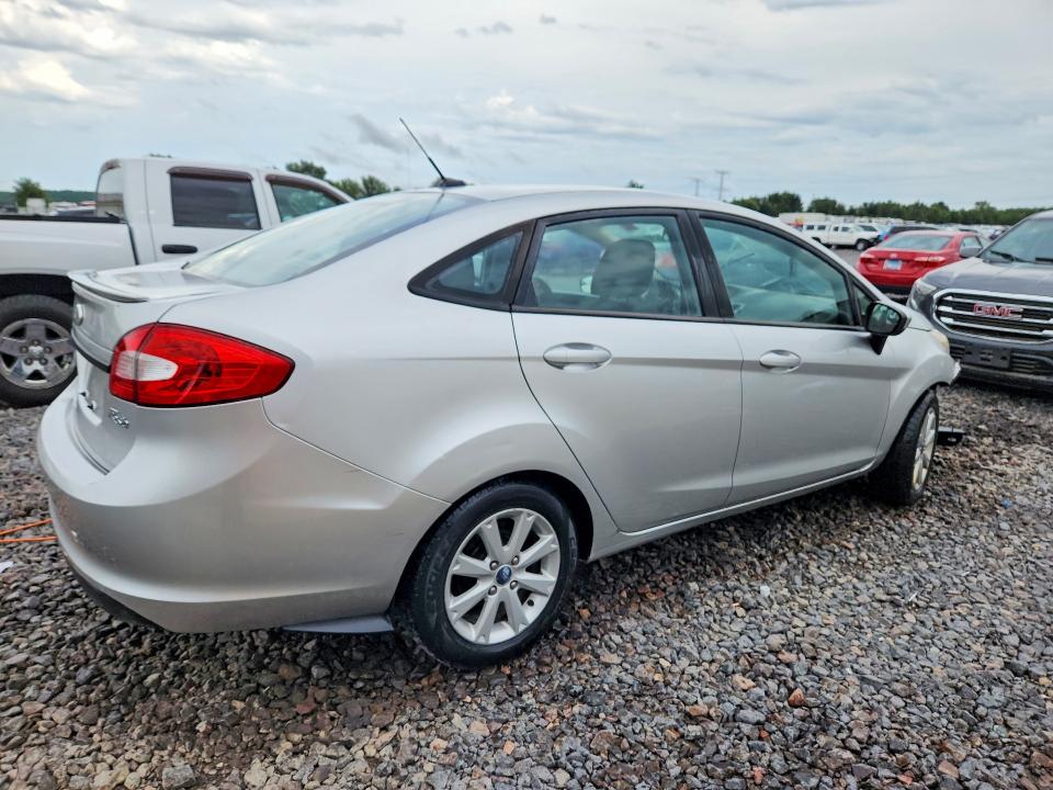 Photo 3 from auction – 2011 FORD FIESTA with VIN 3FADP4BJXBM129220