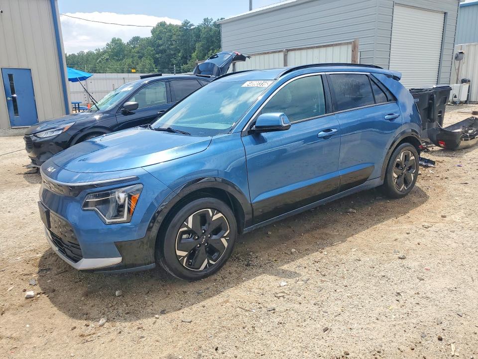 2023 KIA NIRO