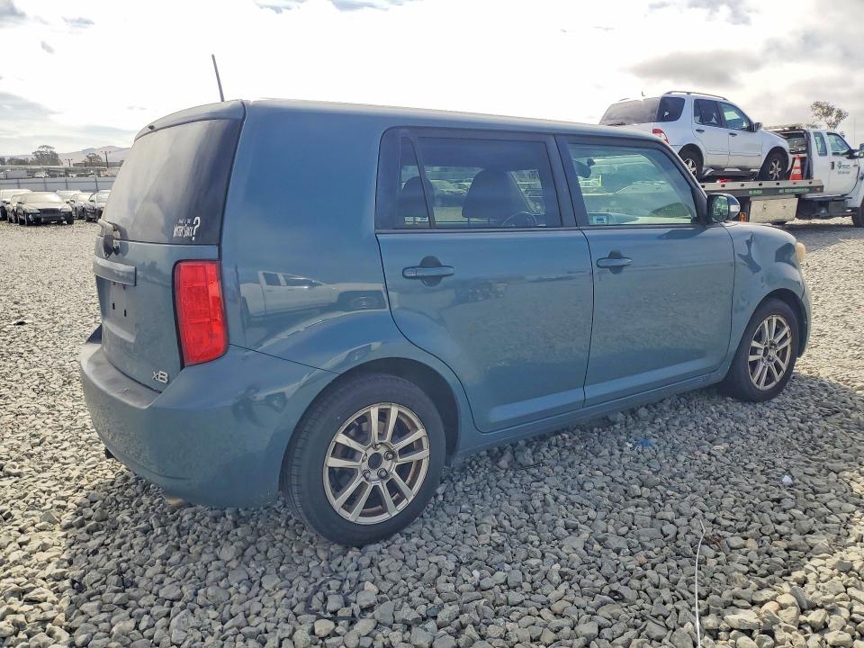 Photo 3 from auction – 2010 SCION XB with VIN JTLZE4FE8A1106795