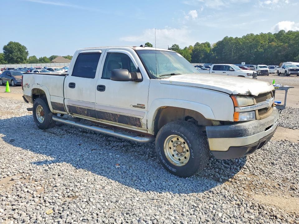 Photo 4 from auction – 2005 CHEVROLET SILVERADO with VIN 1GCHK23215F933836