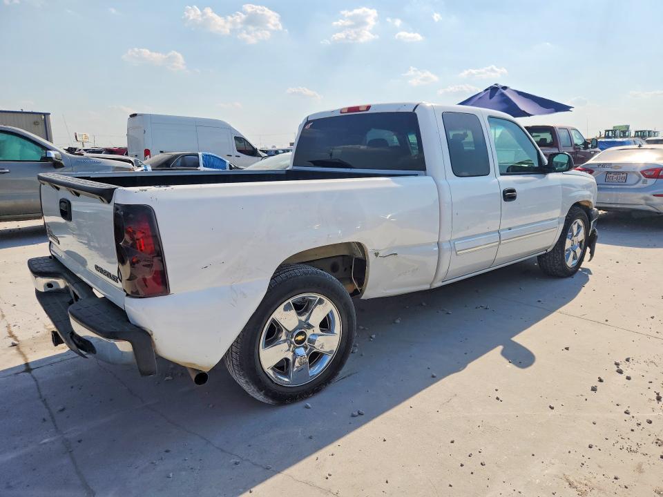 Photo 3 from auction – 2003 CHEVROLET SILVERADO with VIN 2GCEC19T131410783