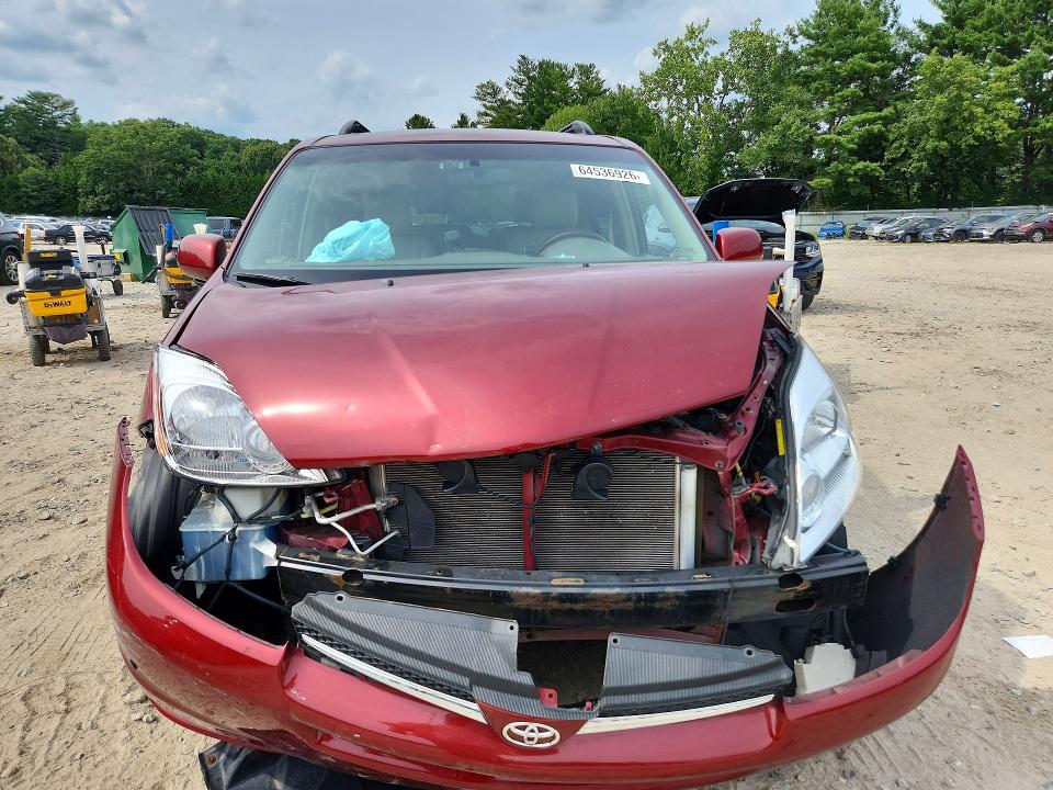Photo 5 from auction – 2004 TOYOTA SIENNA with VIN 5TDBA22C54S005982