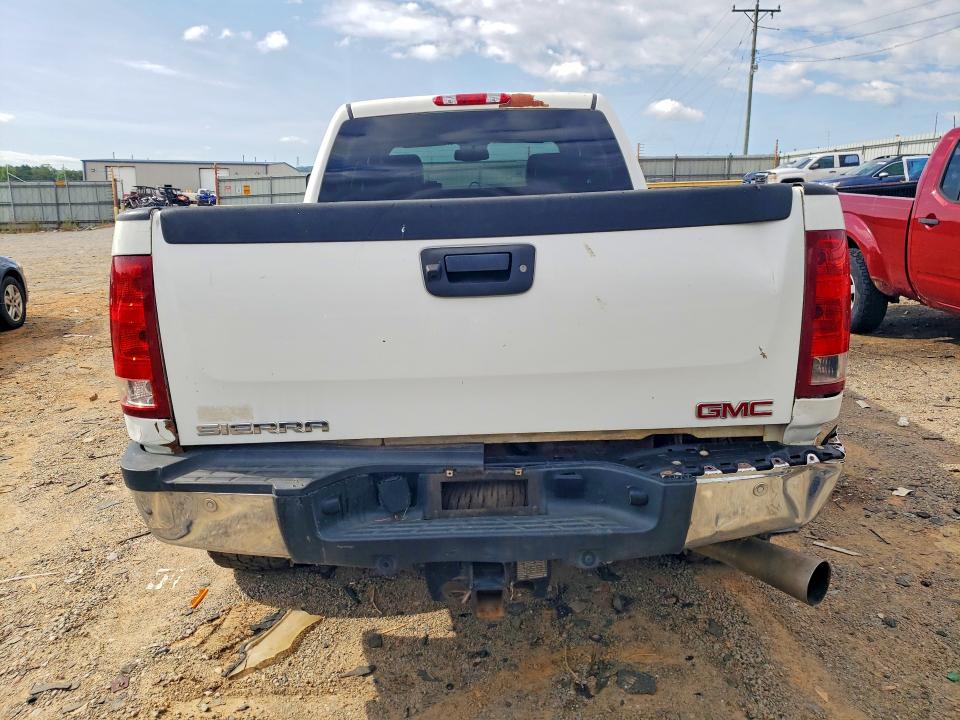 Photo 6 from auction – 2011 GMC SIERRA with VIN 1GT120C83BF246153