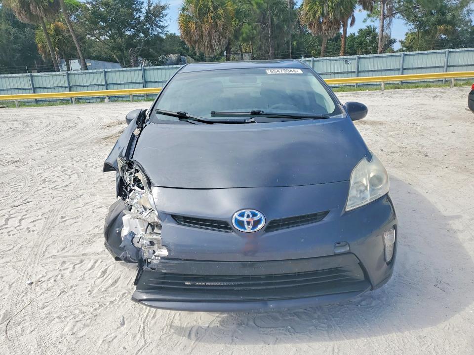 Photo 5 from auction – 2015 TOYOTA PRIUS with VIN JTDKN3DU8F0468740