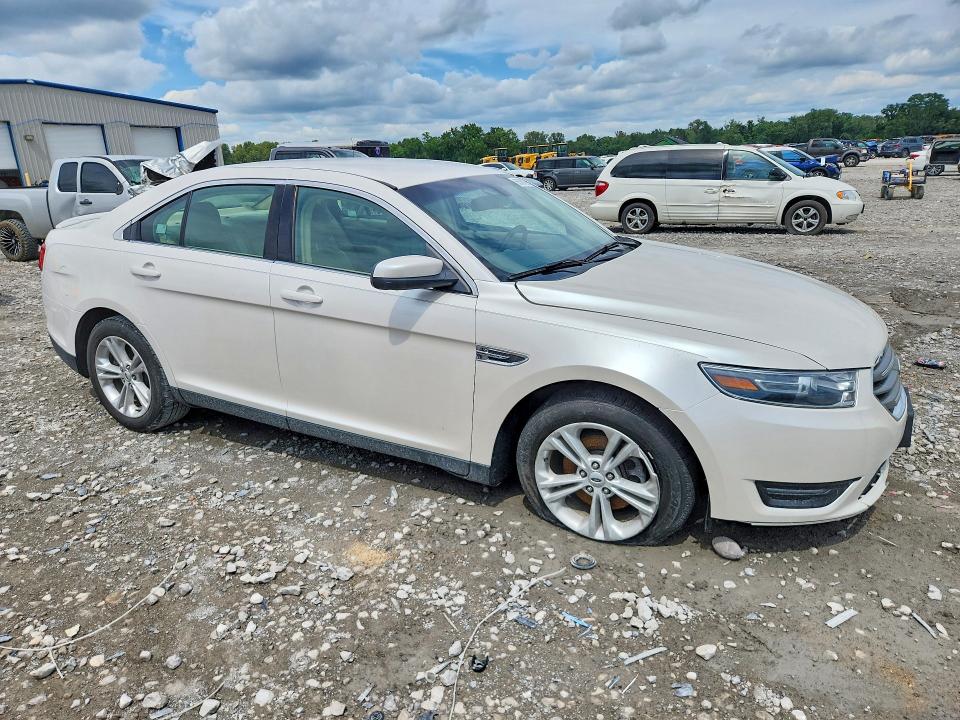 Photo 4 from auction – 2015 FORD TAURUS with VIN 1FAHP2E89FG179976