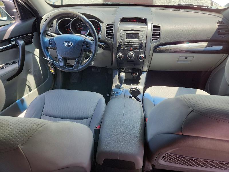 Photo 8 from auction – 2013 KIA SORENTO with VIN JTMZD31V476045957