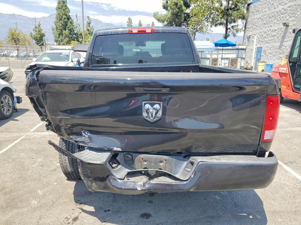 Foto 6 de la subasta – 2017 RAM 1500 con VIN 1C6RR6FG9HS629140