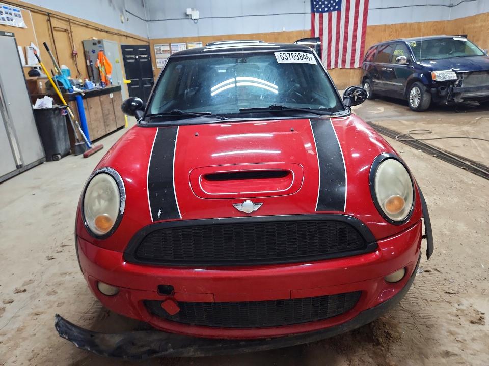 Photo 5 from auction – 2009 MINI COOPER with VIN WMWMF73539TV39740