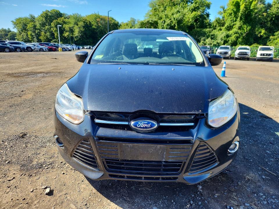 Photo 5 from auction – 2012 FORD FOCUS with VIN 1FAHP3F25CL402047
