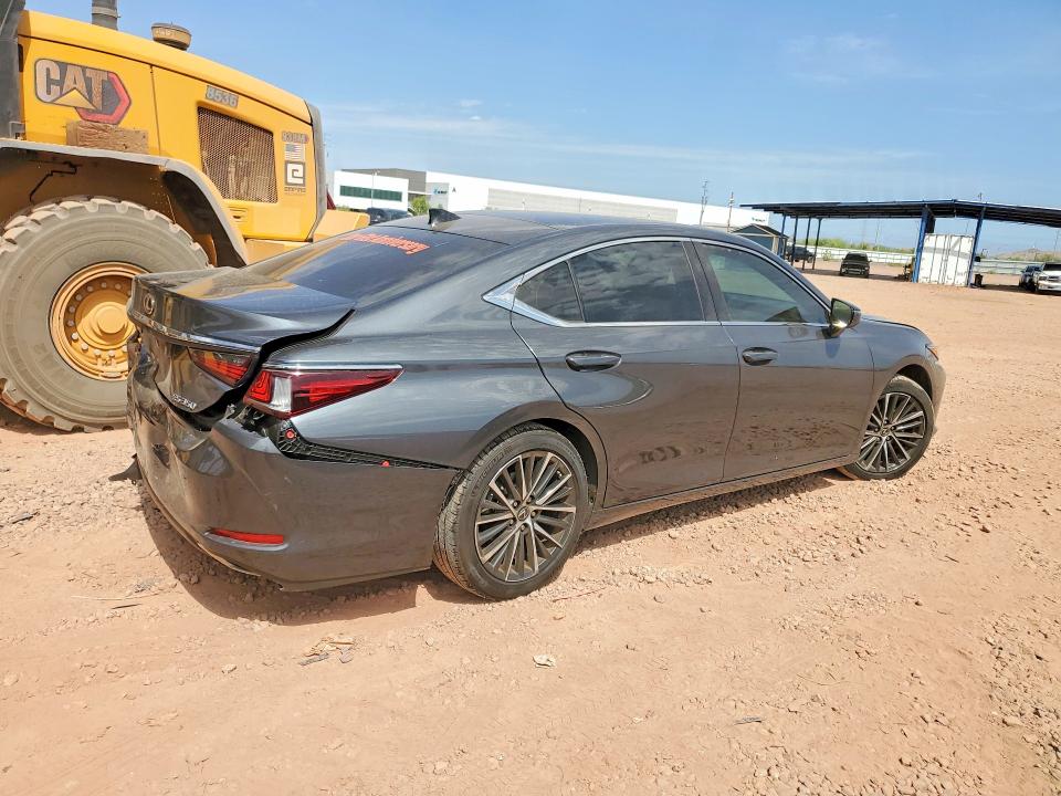 Photo 3 from auction – 2025 LEXUS ES 350 with VIN 58ADZ1B16SU193841