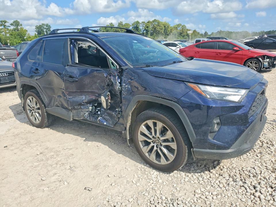 Photo 4 from auction – 2023 TOYOTA RAV4 with VIN 2T3C1RFV6PW275329