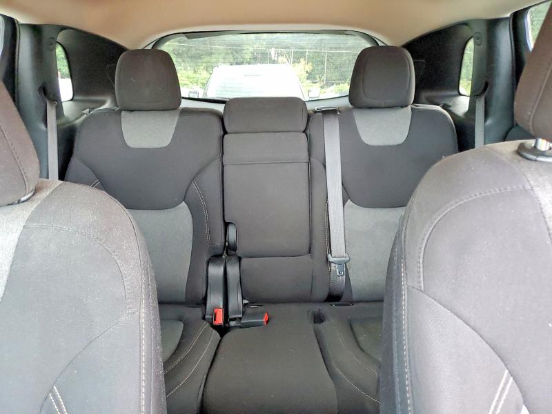 Photo 10 from auction – 2018 JEEP CHEROKEE with VIN 1C4PJLCB1JD531180