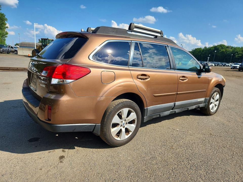 Photo 3 from auction – 2012 SUBARU OUTBACK with VIN 4S4BRBKC9C3250613