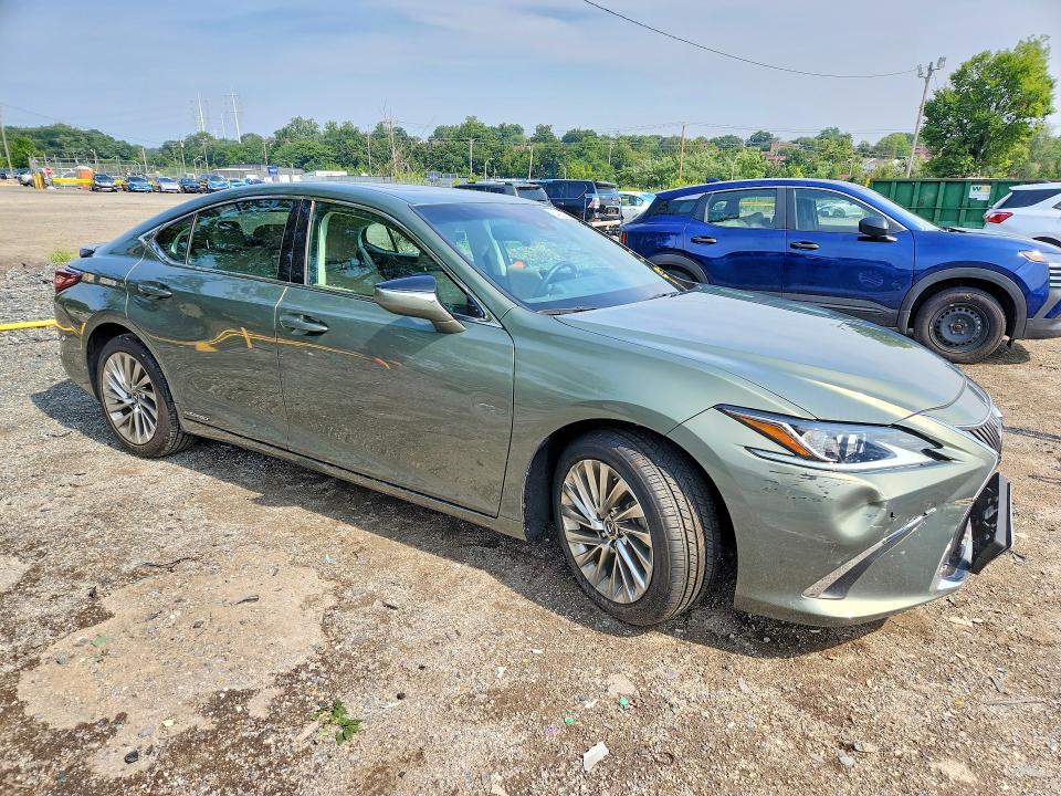 Photo 4 from auction – 2021 LEXUS ES with VIN 58AEA1C1XMU006159