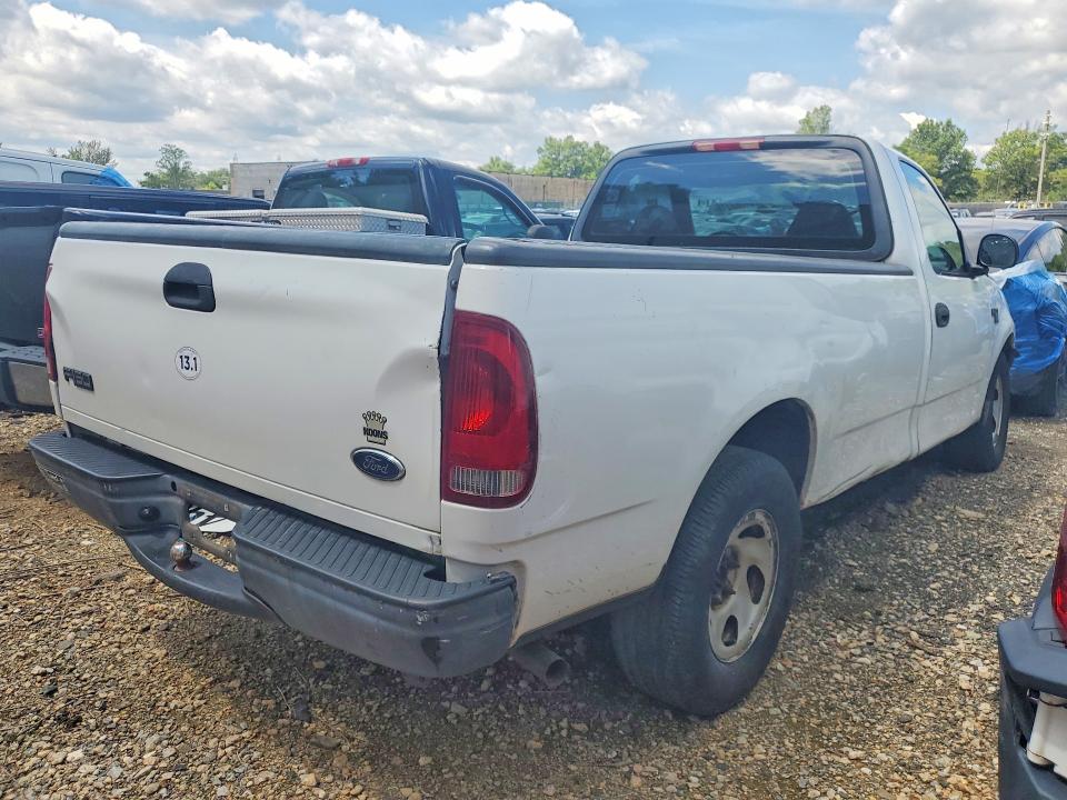 Photo 3 from auction – 2003 FORD F150 with VIN 2FTRF17W73CB15391