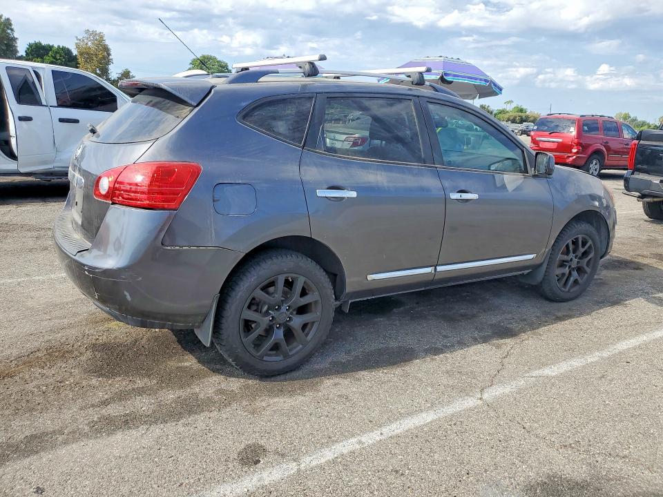 Photo 3 from auction – 2012 NISSAN ROGUE with VIN JN8AS5MT0CW276409