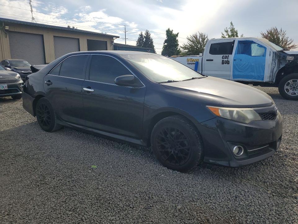 Photo 4 from auction – 2013 TOYOTA CAMRY with VIN 4T1BF1FK5DU648420