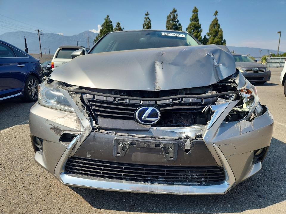 Foto 5 de la subasta – 2017 LEXUS CT con VIN JTHKD5BH8H2286739
