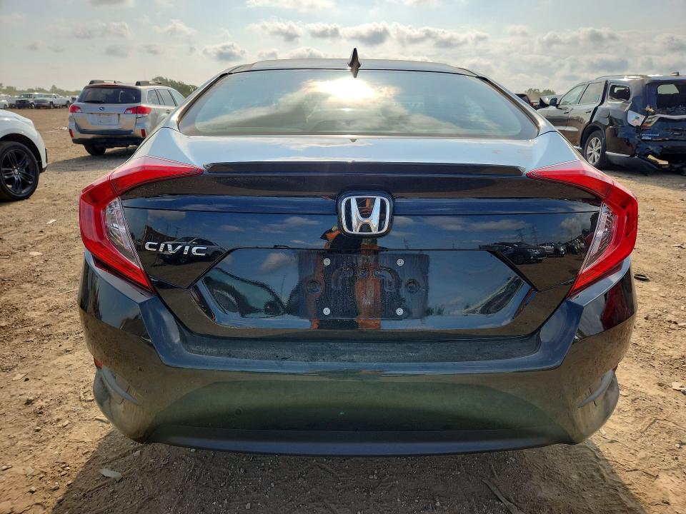 صورة رقم 6 من المزاد - 2017 HONDA CIVIC مع VIN 19XFC1F74HE005250