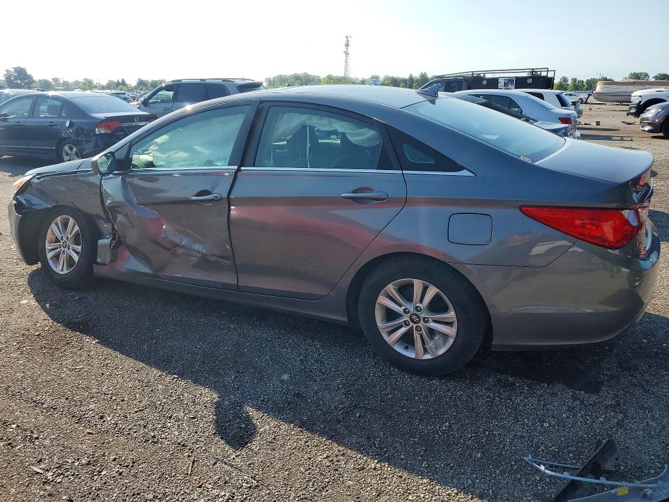 Photo 2 from auction – 2013 HYUNDAI SONATA with VIN 5NPEB4AC1DH662470