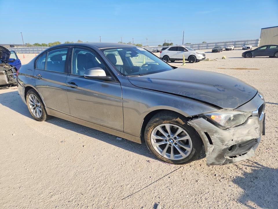 Photo 4 from auction – 2016 BMW 320 with VIN WBA8A9C56GK616227