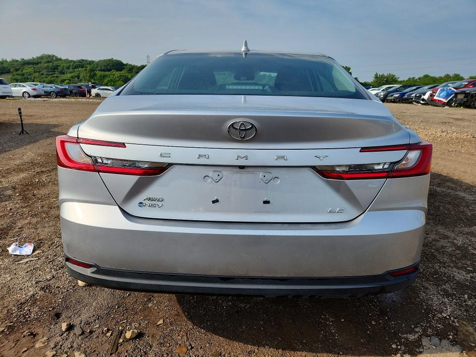 Photo 6 from auction – 2026 TOYOTA CAMRY with VIN 4T1DBADK0TU551356