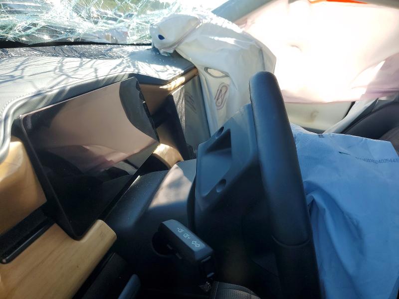 Photo 9 from auction – 2025 RIVIAN R1T with VIN 7FCTGCAP5SN036840