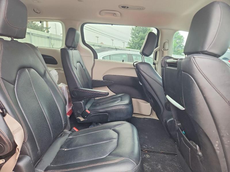 Photo 11 from auction – 2018 CHRYSLER PACIFICA with VIN 2C4RC1EG4JR271189