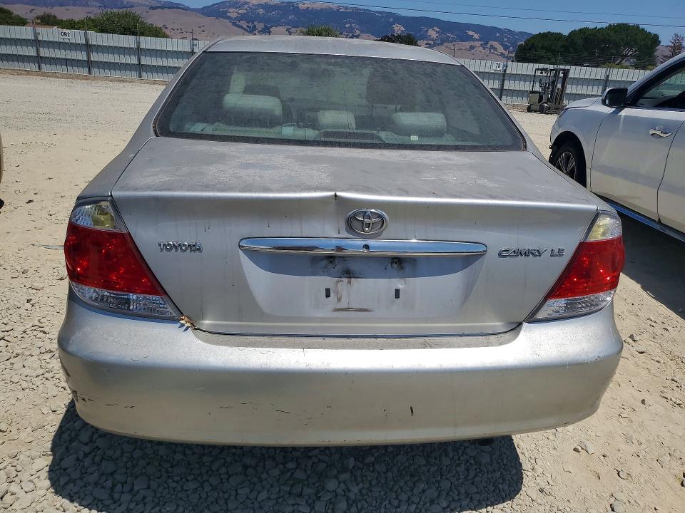 Photo 6 from auction – 2005 TOYOTA CAMRY with VIN 4T1BE32K05U028421