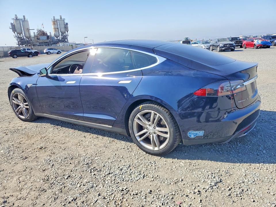 Photo 2 from auction – 2014 TESLA MODEL S with VIN 5YJSA1H13EFP46279