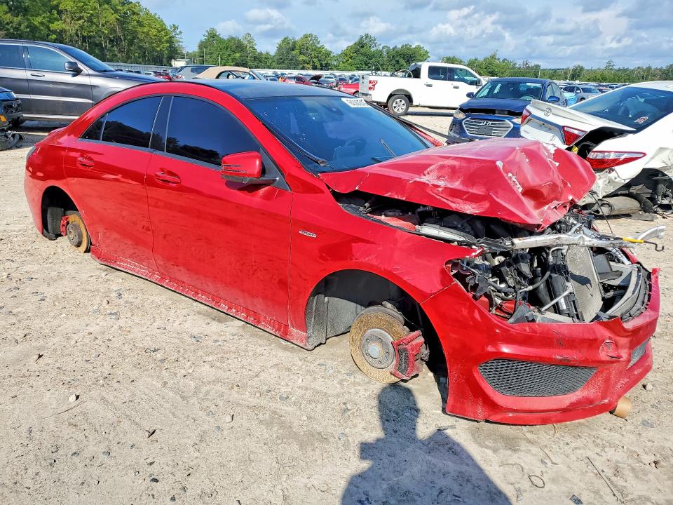 Photo 4 from auction – 2015 MERCEDES-BENZ CLA with VIN WDDSJ4EB5FN161484