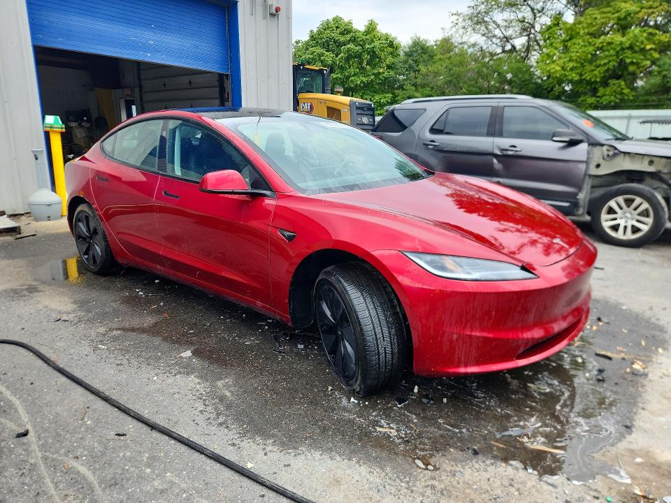 Фото 4 с аукциона – 2025 TESLA MODEL 3 с VIN 5YJ3E1EB0SF017528