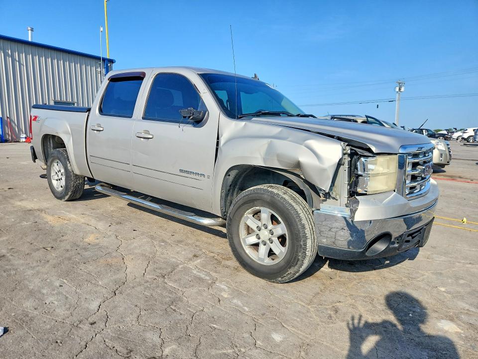 Photo 4 from auction – 2007 GMC NEW SIERRA with VIN 2GTEK13M271598255